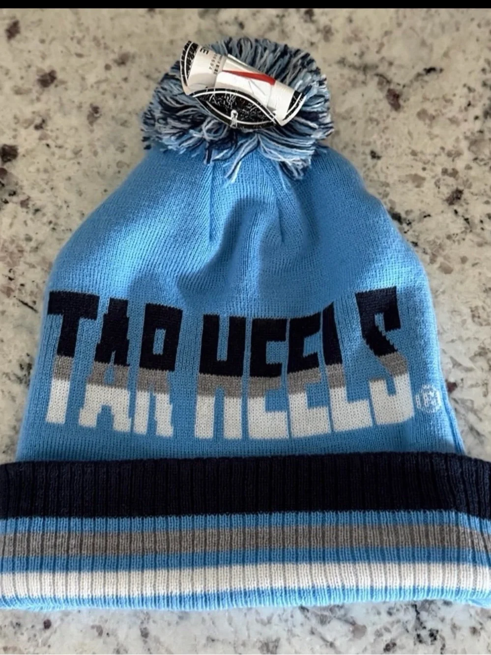 NWT Captivating North Carolina Tar Heels UNC Pom Beanie Hat Knit Winter Cap NCAA